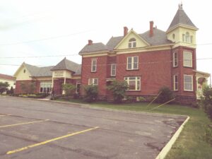 An anonymous donor gifted the historic William Ritter home on South Main Street to the Richland County Foundation to serve as their corporate offices. Appleseed Building Company was hired to construct an addition to the rear of the original structure. The addition includes the main entrance with accessible toilet rooms, a meeting conference room, and miscellaneous storage rooms.